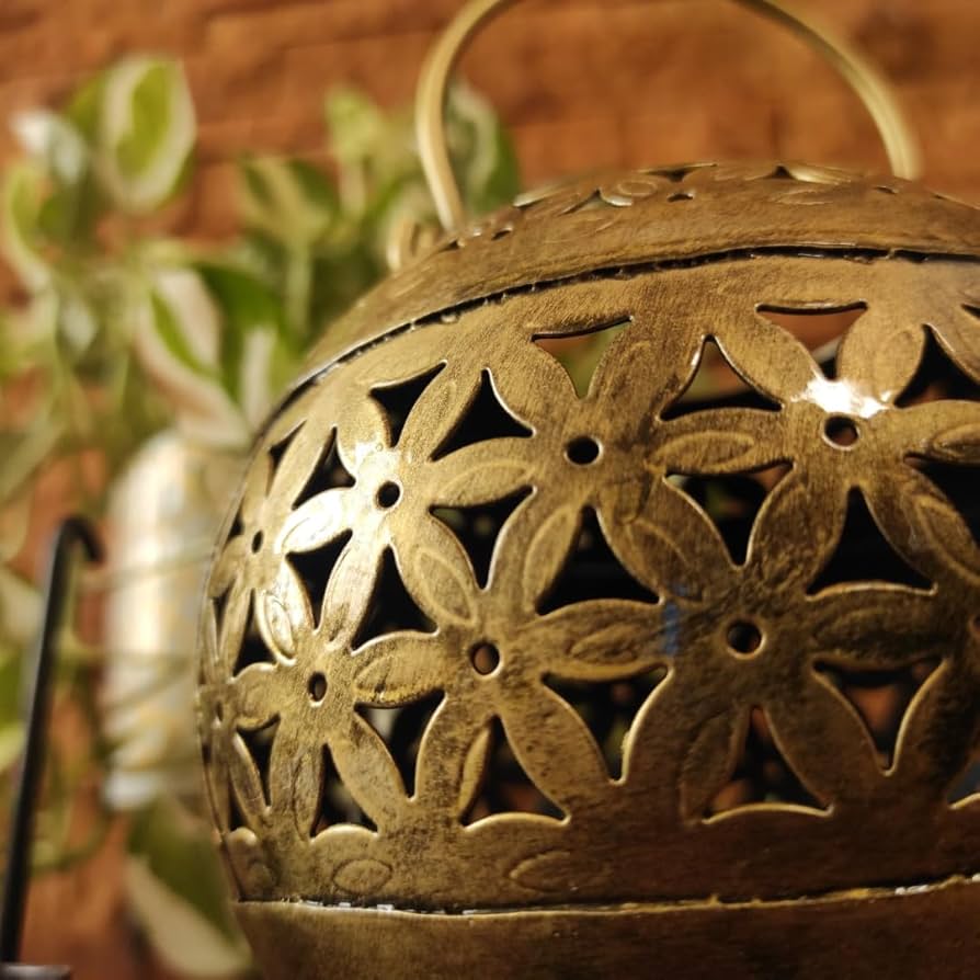 Metal Tealight Candle Holder